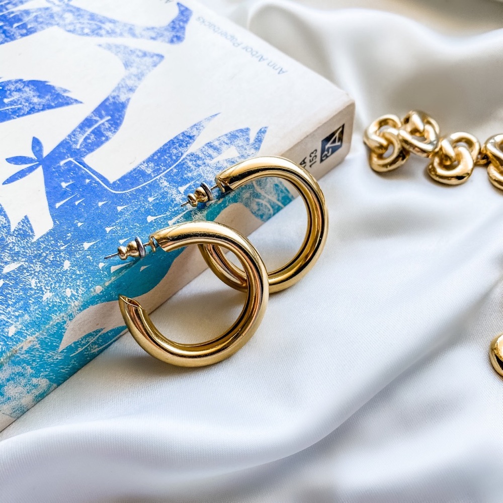 Vintage 90s Chunky Gold Hoops - Picture 2 of 6